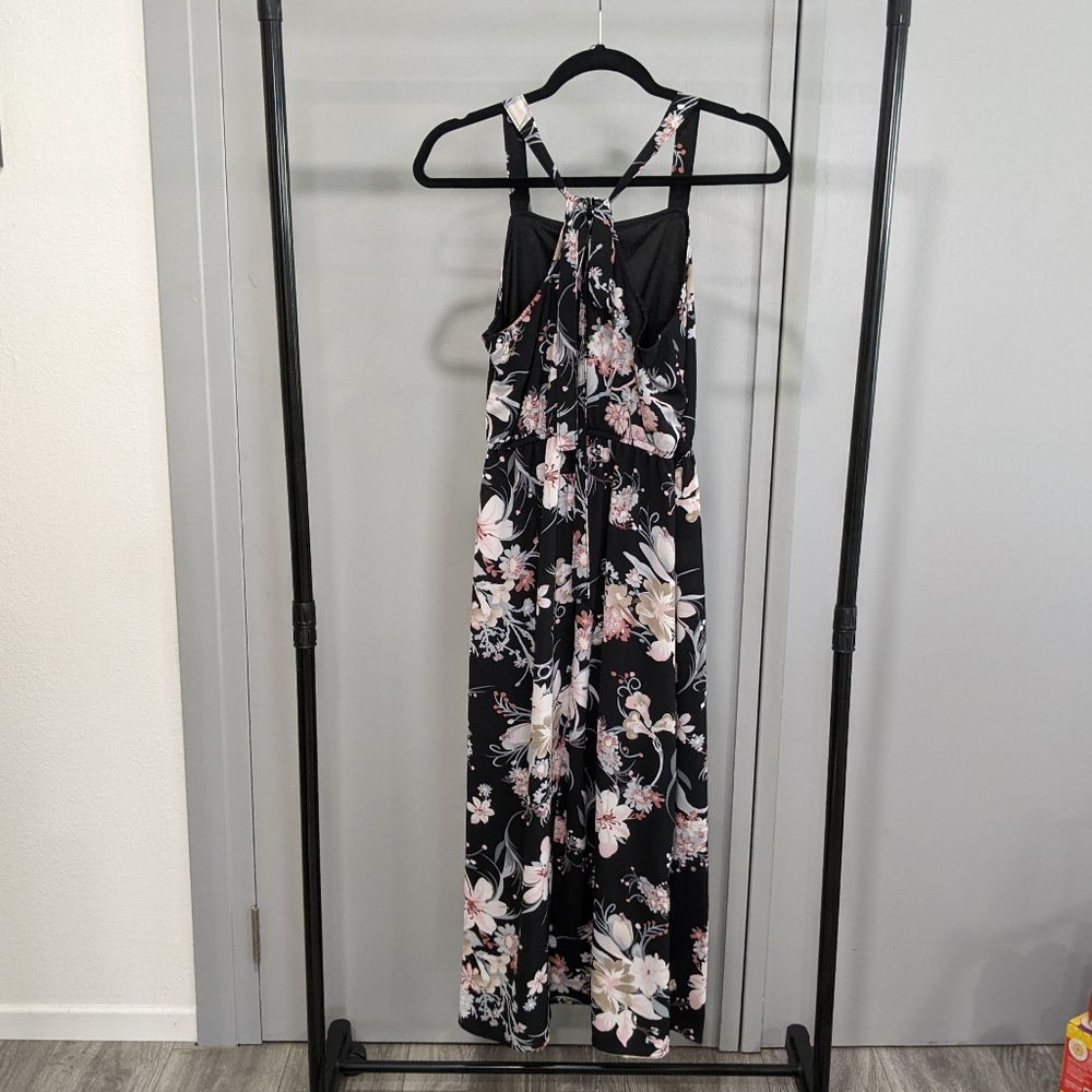 Floral Maxi Dress - Picture 2 of 5